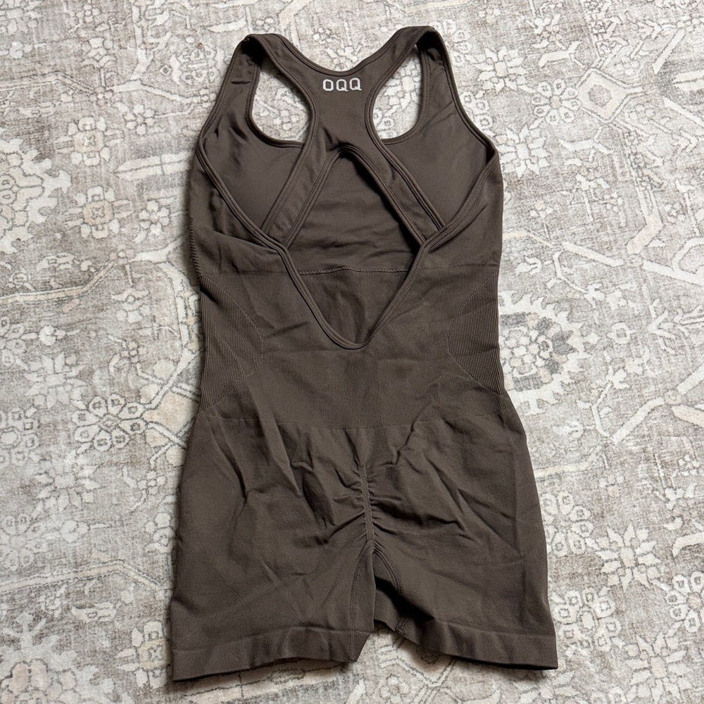 OQQ Brown Racerback Athletic Romper Women’s Size M - Picture 6 of 6